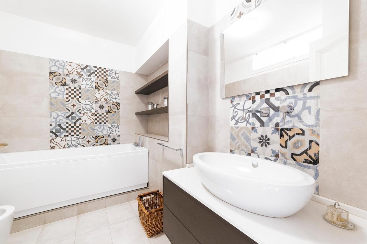 Loreto Elegant Flat Milaan Buitenkant foto
